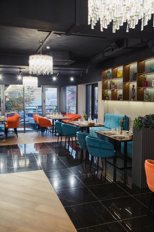 Dami Almaty Hotel Kültér fotó