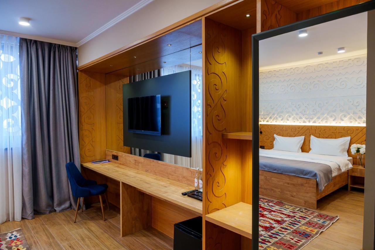 Dami Almaty Hotel Kültér fotó