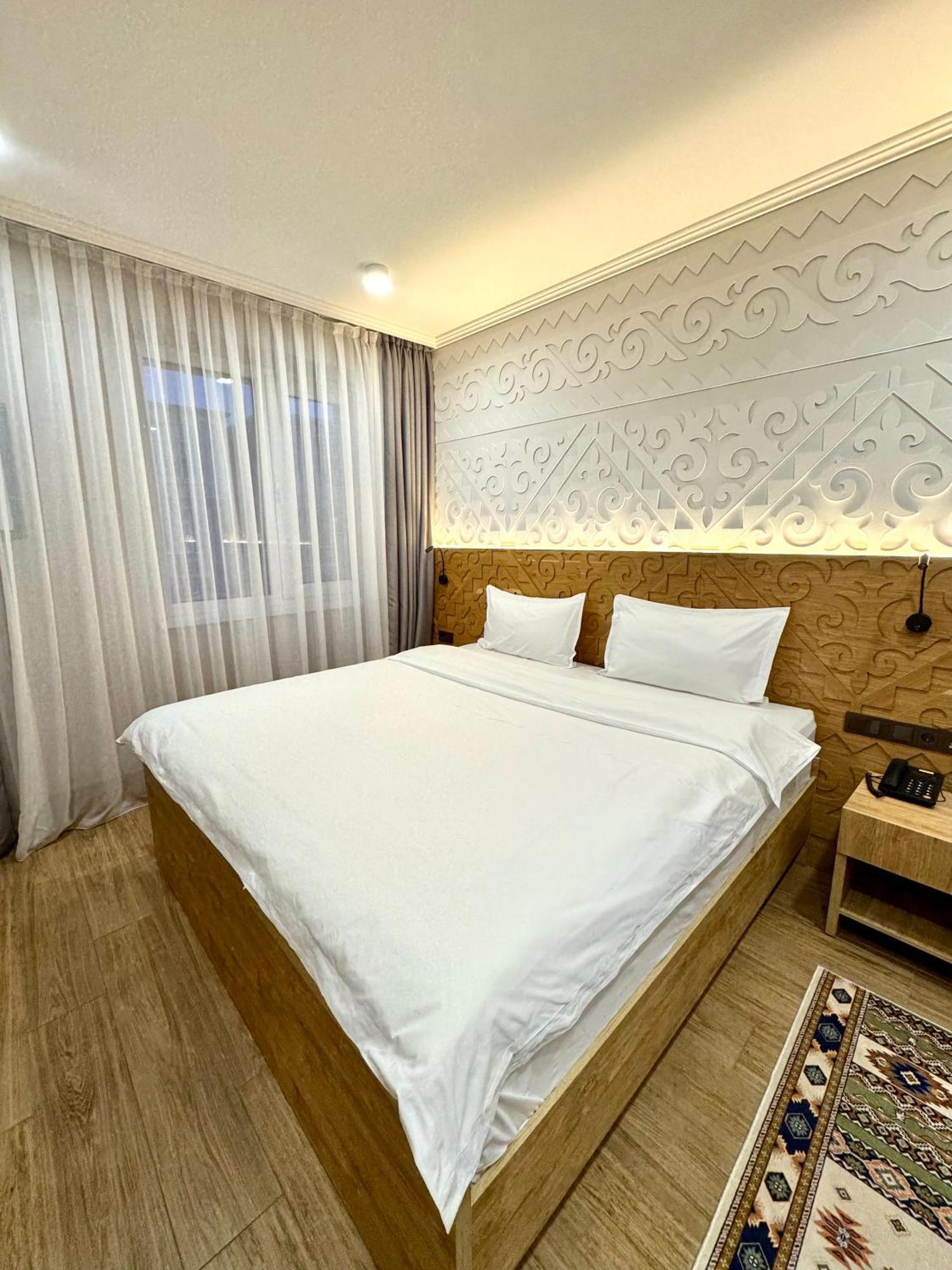 Dami Almaty Hotel Kültér fotó
