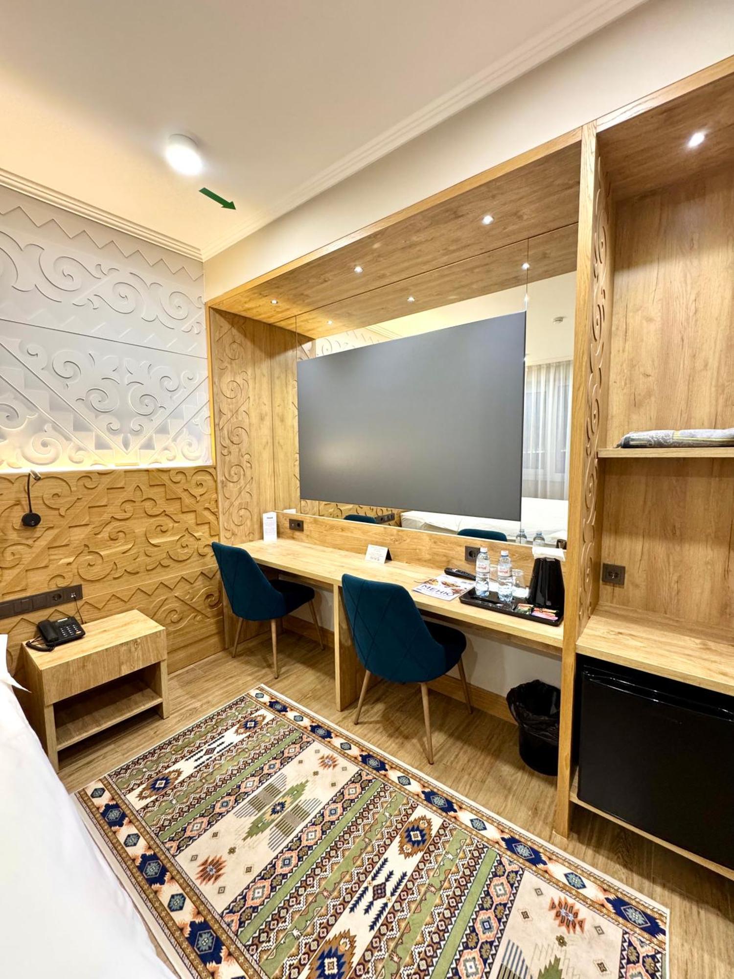 Dami Almaty Hotel Kültér fotó